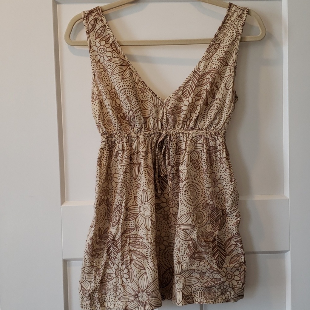 Banana Republic tank with tie .